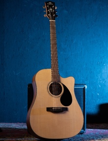 Трансакустическая гитара Kepma F1E-OM BS